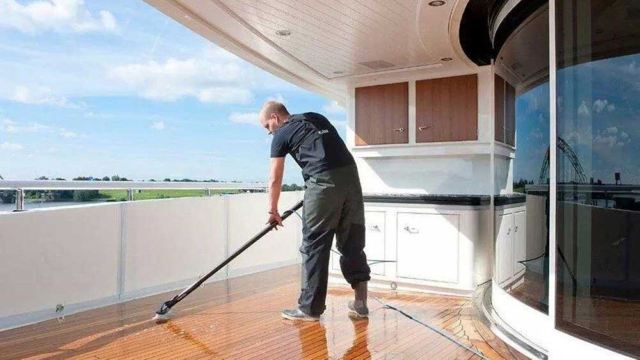 Bodrum tekne temizliği çalışmaları